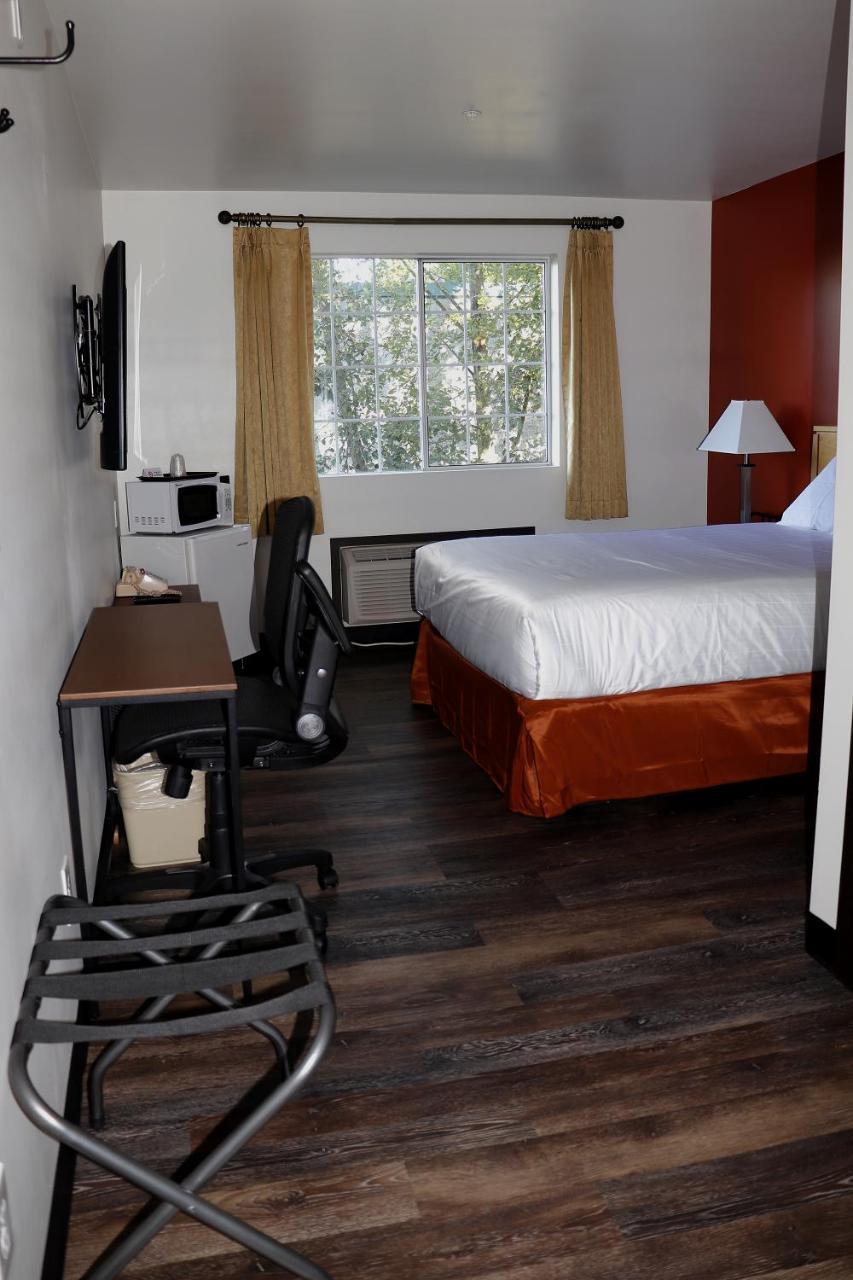 Best Lynnwood Inn Bagian luar foto
