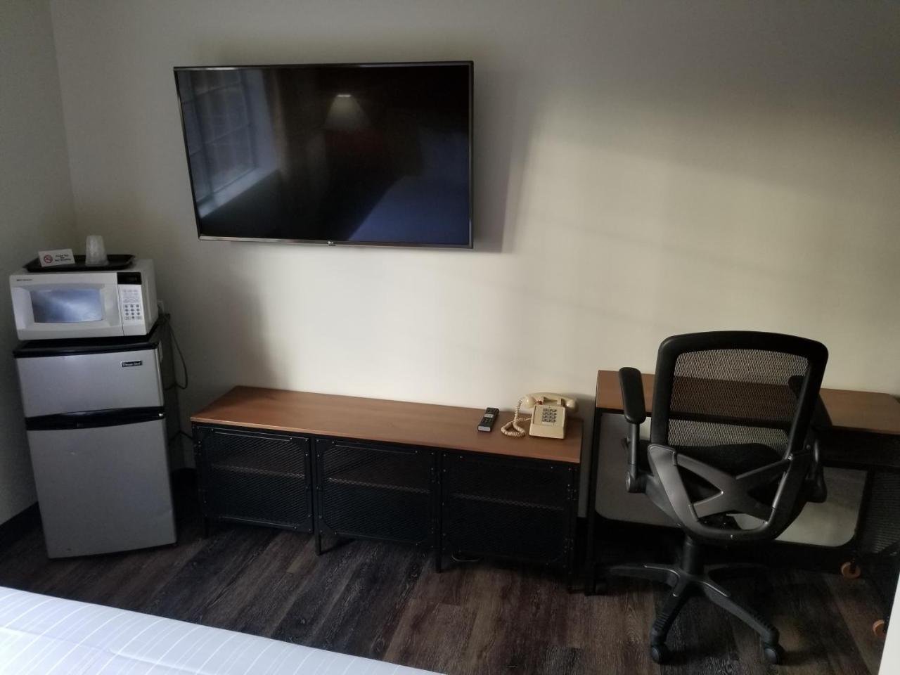 Best Lynnwood Inn Bagian luar foto